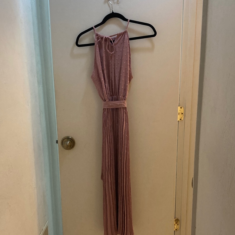 Elegant Pink Sleeveless Dress